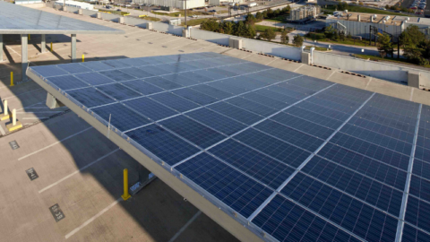 Aerial photo of a solar panel array atop the Daily Garage at BWI Thurgood Marshall Airport